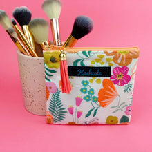 Load image into Gallery viewer, Cream Floral Coin Purse. - Kashzale Cosmetic Bags