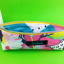 Load image into Gallery viewer, Glorious Garden Makeup Brush Bag. - Kashzale Cosmetic Bags