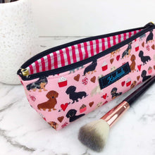 Load image into Gallery viewer, Dachshund Makeup Brush Bag. Pink
