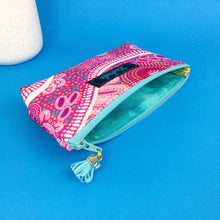 Load image into Gallery viewer, Women&#39;s Journey Sunglasses bag, glasses case. By Aboriginal Artist Debbie Scott
