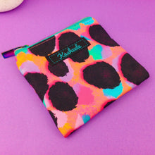 Load image into Gallery viewer, Tropical Cheetah Coin Purse. Inky Soda Design
