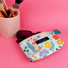 Load image into Gallery viewer, Light Blue Floral Sunglasses bag, glasses case.
